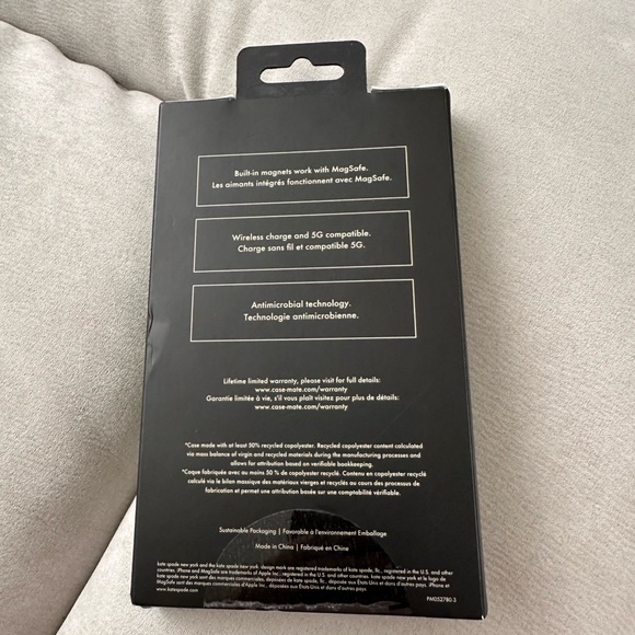 New Kate Spade New York iPhone 15 Pro Case with MagSafe in Modern Floral Silver - Picture 9 of 11